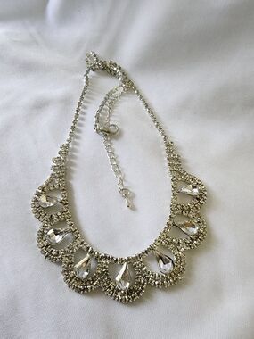 Crystal Teardrop Statement Necklace - Silver Like